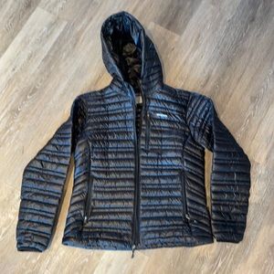 Patagonia puff hooded jacket